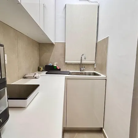 Apartment Seabreeze Center Flats By Trulycyprus Limassol