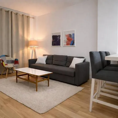 Seabreeze Center Flats By Trulycyprus Апартаменты