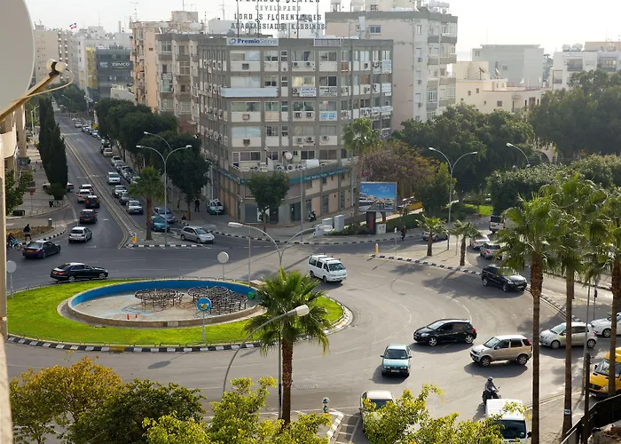 Seabreeze Center Flats By Trulycyprus *