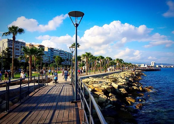 Seabreeze Center Flats By Trulycyprus