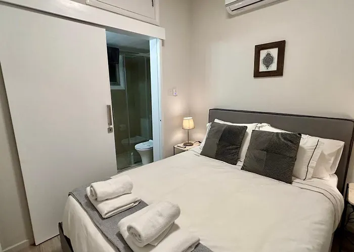 Seabreeze Center Flats By Trulycyprus *