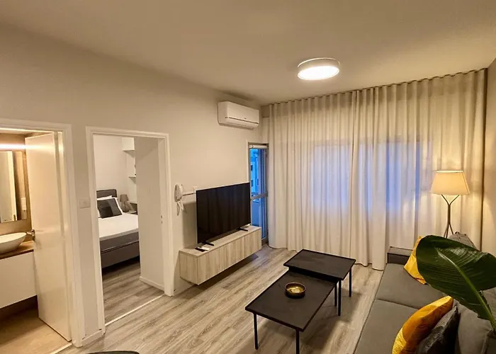 Seabreeze Center Flats By Trulycyprus Apartamento Limassol