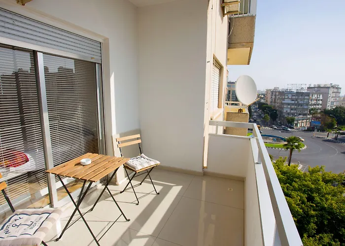 Seabreeze Center Flats By Trulycyprus Limassol