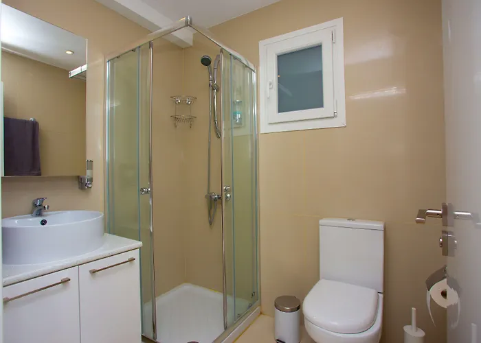 Seabreeze Center Flats By Trulycyprus Limassol