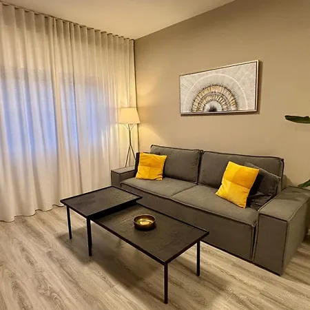 Seabreeze Center Flats By Trulycyprus * לימסול